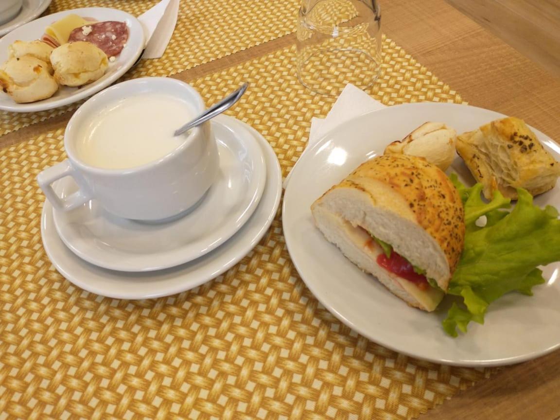 Rambo Hotel Alegrete Kültér fotó